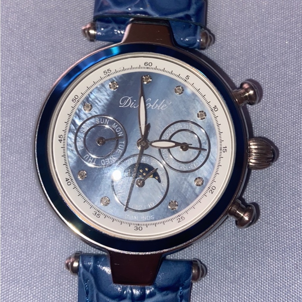 Dinoble’ women’s watch
